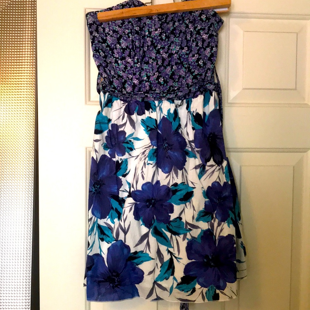 Blue floral strapless dress